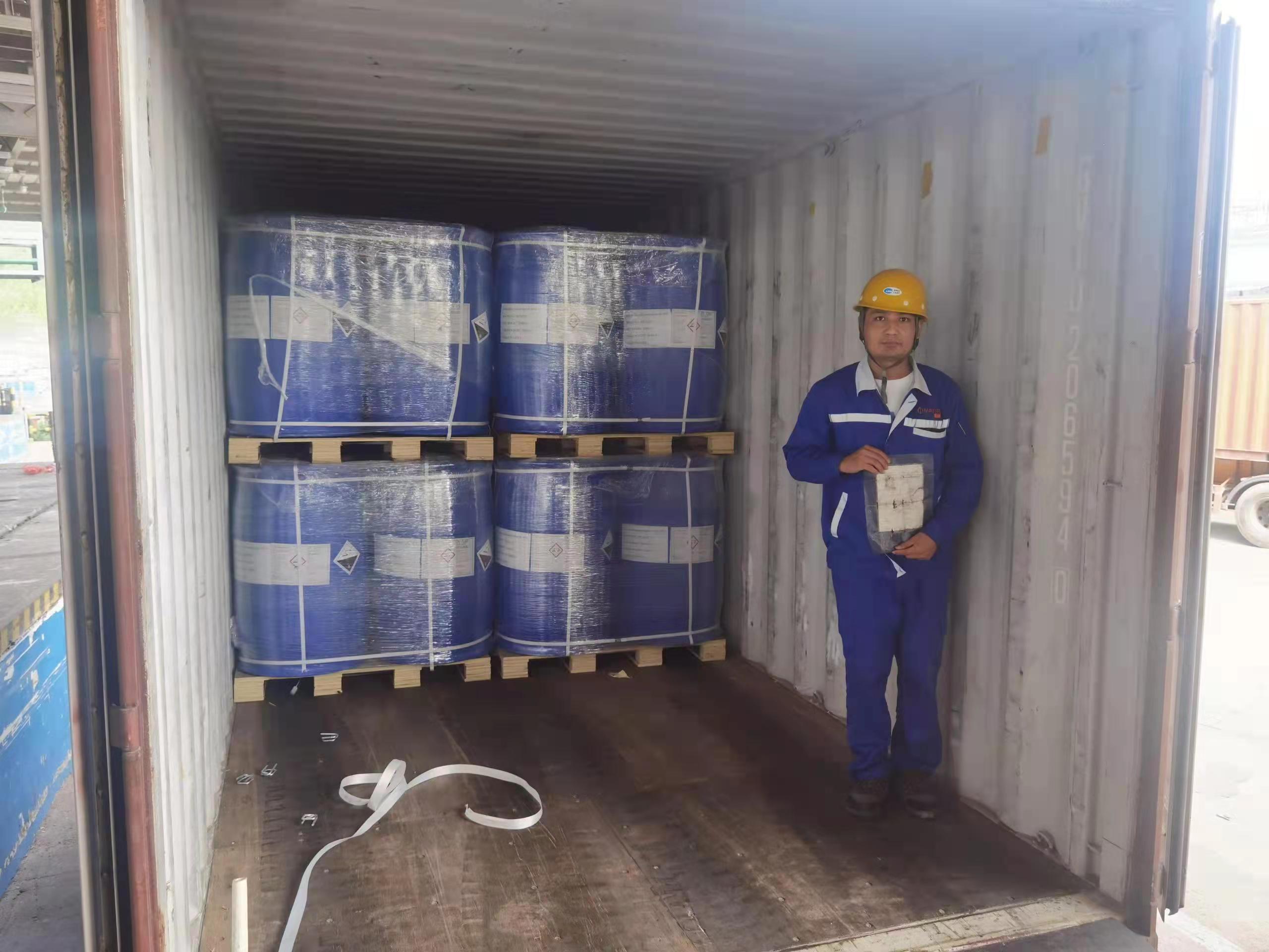 Poly(ethylene glycol) distearate CAS 9005-08-7