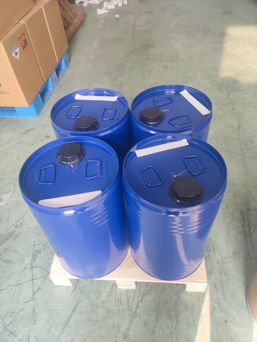 Poly(ethylene glycol) distearate CAS 9005-08-7